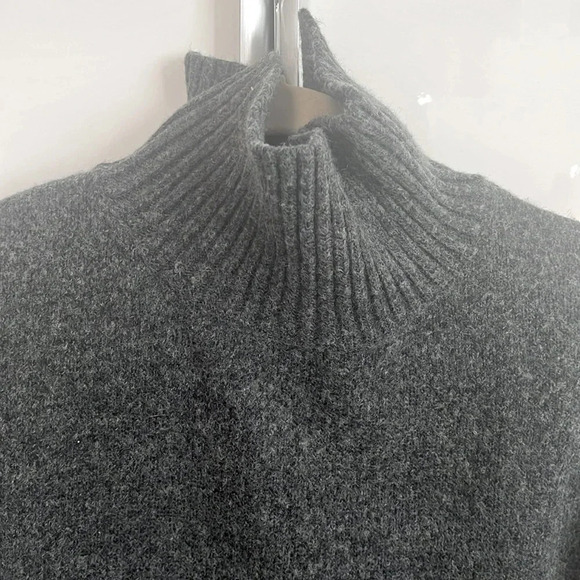 H&M Grey Wool Sweater Oversized Mock Neck Long, Size L - Picture 4 of 9